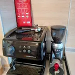 Hills View * Σάνι Μπιτς