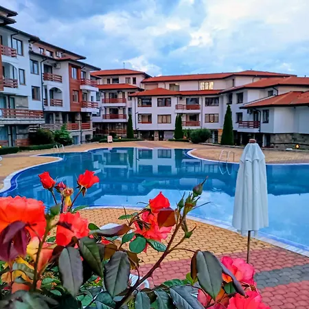 Hills View Apartment