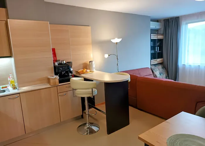 Hills View Apartment